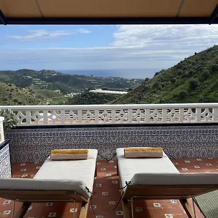 Apartmán El Cocodrilo - Sea View, Heated Pool - 10 Min To