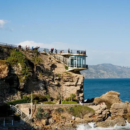 El Cocodrilo - Sea View, Heated Pool - 10 Min To *