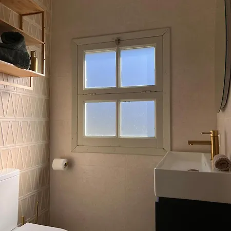 Apartmán El Cocodrilo - Sea View, Heated Pool - 10 Min To