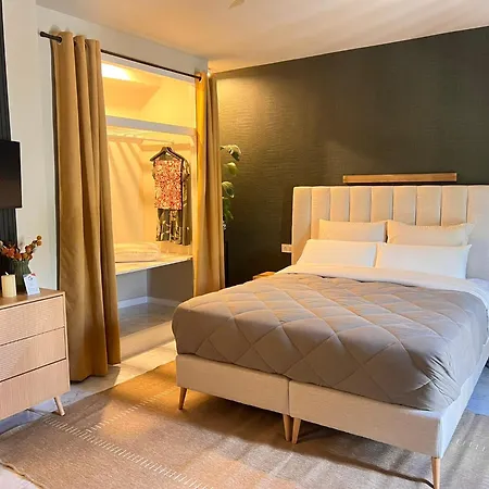 Apartmán El Cocodrilo - Sea View, Heated Pool - 10 Min To